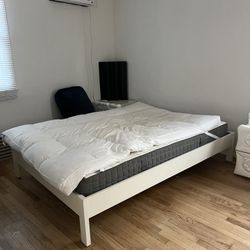 Bed Frame And Mattress 