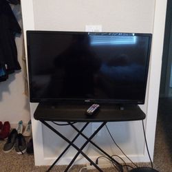 31" FLATSCREEN PHILLIPS ROKU TV