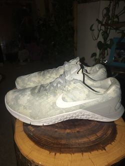 Nike Metcon 4 Trainers size 9 men 10.5 womens. Brand New Shoes