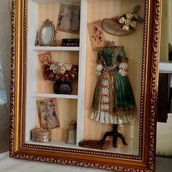 SHADOW BOX