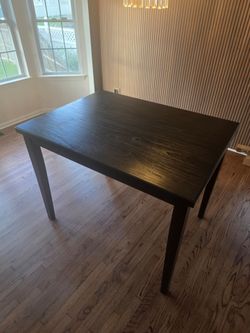 Dining table w chairs free