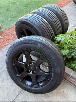 Toyota RAV4 wheels TRD pro Tacoma Sienna venza rims tires