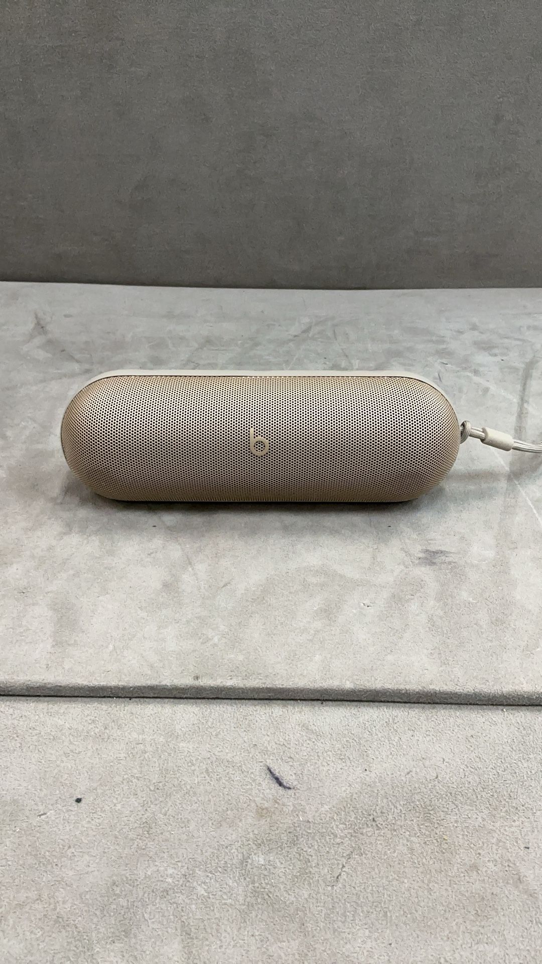 Beats Pill