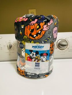 Disney Mickey and Friends Halloween Oversized Plush Throw