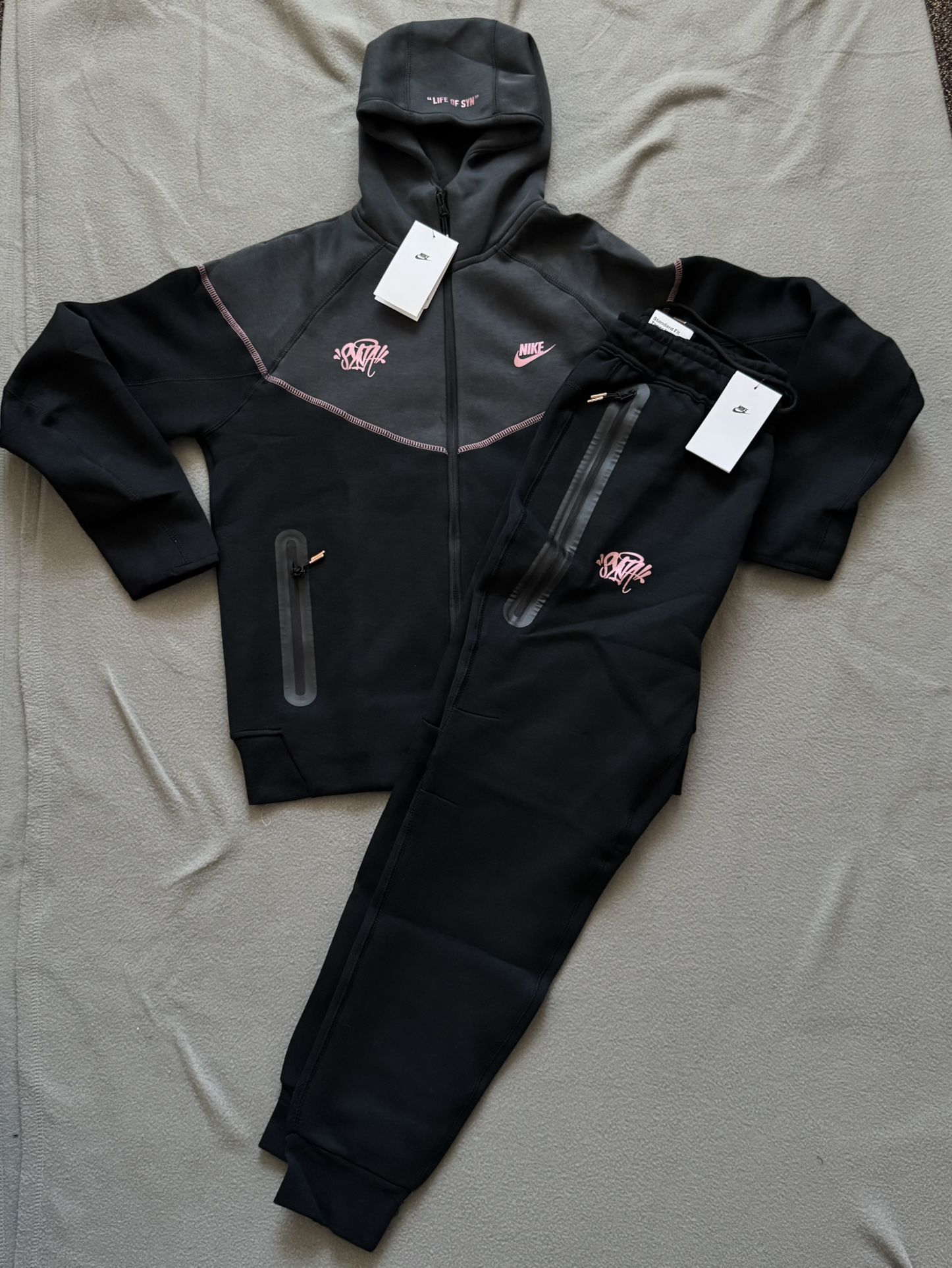 Nike Tech Fleece (Life Of Syn)
