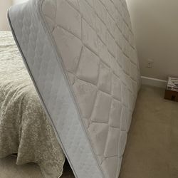 Full size mattress
