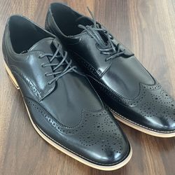 Stacy Adams wingtip oxford shoes. (9.5) Leather, Black. NEW
