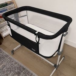 Besrey Baby Bassinet All Mesh Bedside Bassinet for Newborn Infant with Comfy Mattress, 7 Height Adjustable Bedside Crib