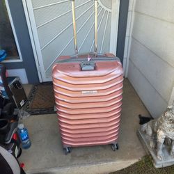 Samsonite 4 wheel hardshell luggage!