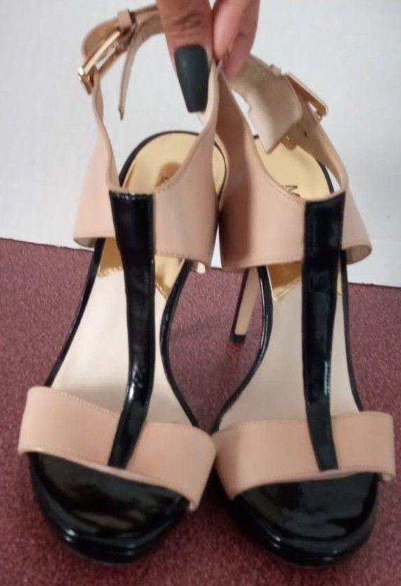 Michael Kors Hills 6.5
