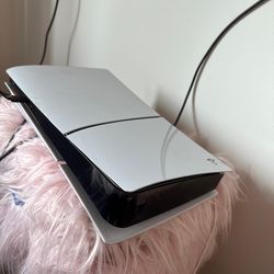 PS5 SLIM (disk version) With Two Controllers And Games