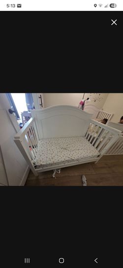 Baby crib