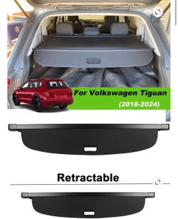 Retractable cargo cover