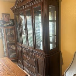 China Cabinet w/Mirrored & Lighted, Glass Hutch