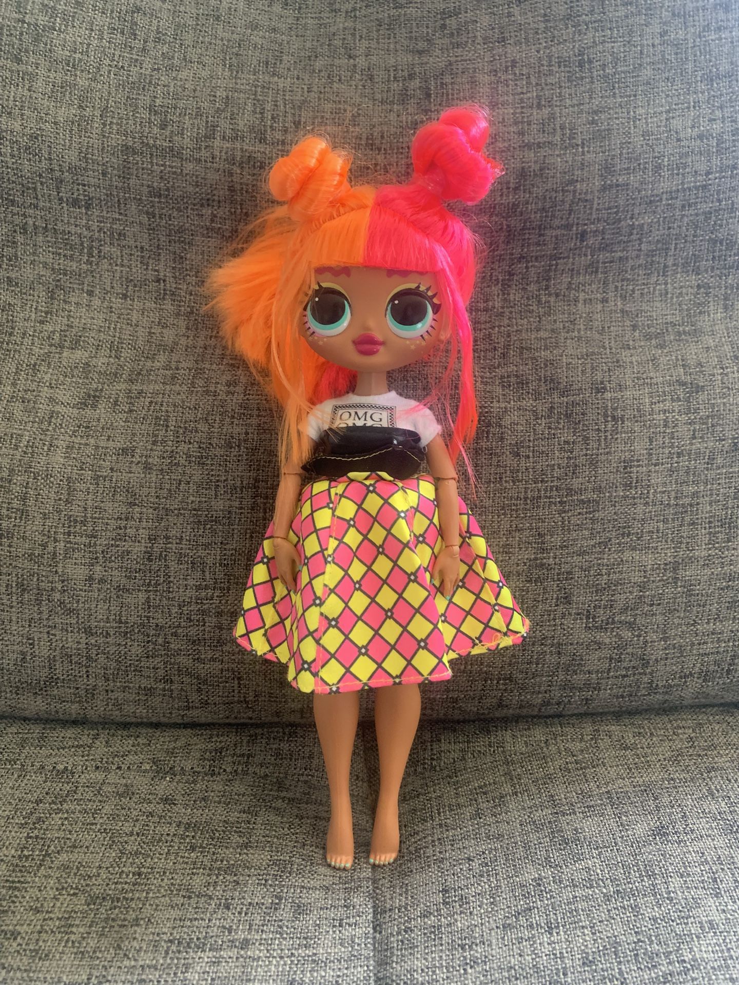 LOL Surprise OMG Neonlicious Fashion Doll