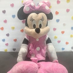 DISNEY LARGE MINNIE MOUSE PLUSH - 24 INCH - NEW CONDITION