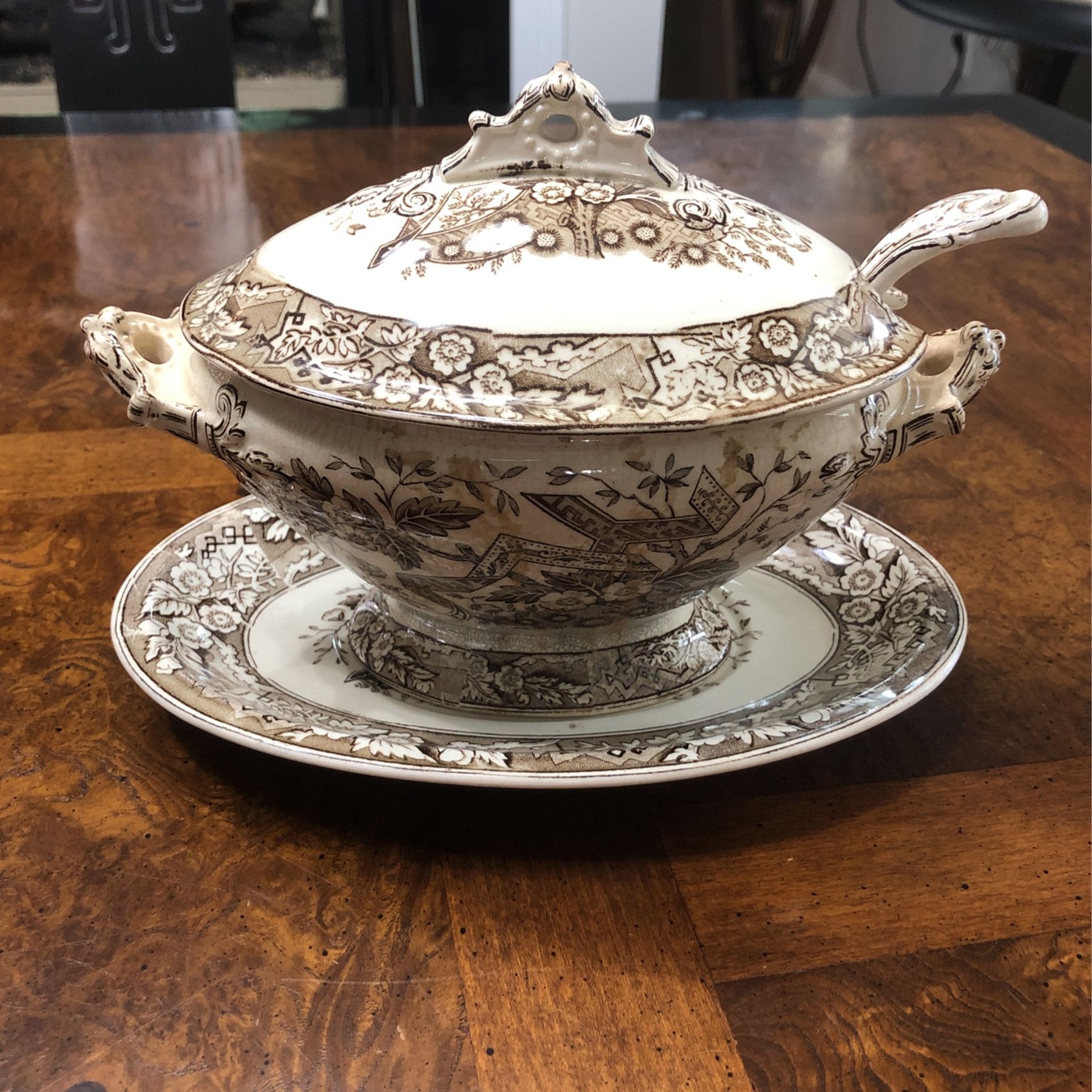 Antique Wedgwood Transfer Dish With Ladle And Plate