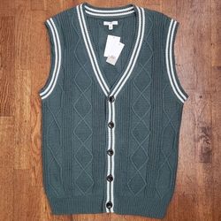 Women's Nordstrom Rack/BP Oversized Cable Knit Sweater Vest (Size: Small) [Brand New]