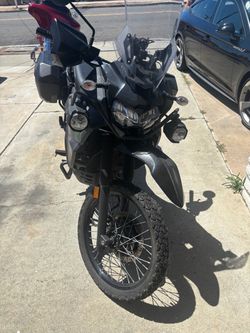 2023 Kawasaki KLR650 Adventure ABS – 3,749 Miles – Hard Cases