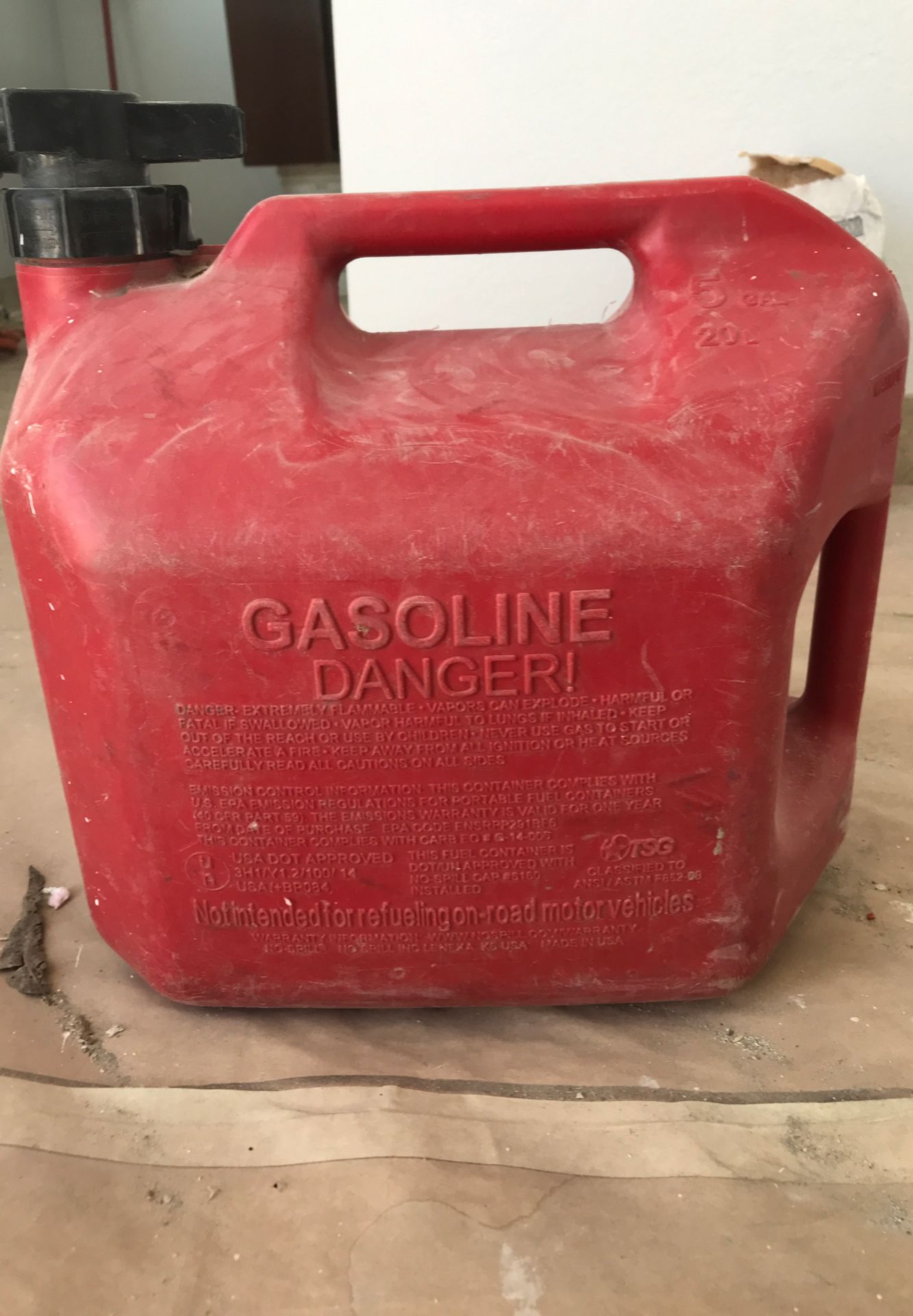 5 gallon to carrying gasoline