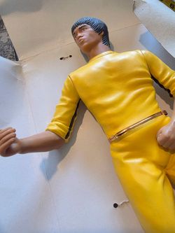 Very rare! Vintage Bruce Lee 15-Inch plastic vinyl figure