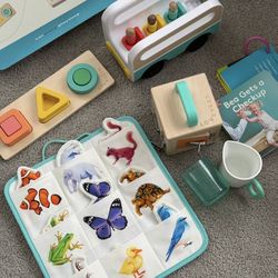 Lovevery : Months 19, 20, 21  The Realist Play Kit