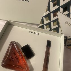 Prada Perfume