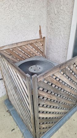 3-Panel Trellis Screen