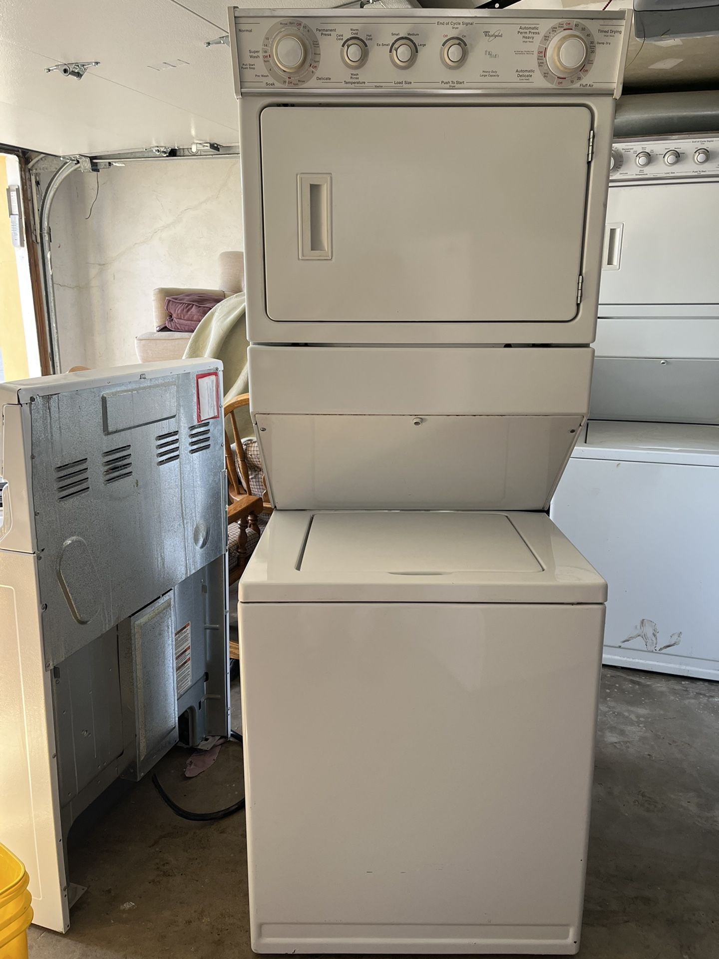 Stacking Whirlpool Washer Electric Dryer 