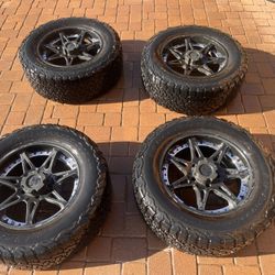 BF Goodrich K02 295/60x20 Set of 4