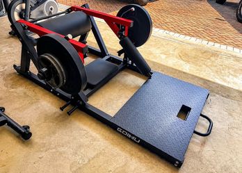 Like New- Gym Goimu Brand Hip Thrust Machine 800lb Capacity