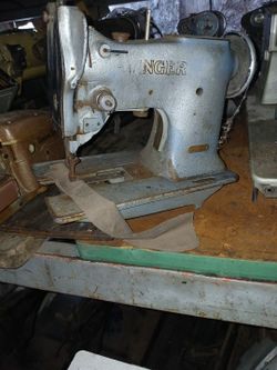 Short Arm Walking Foot Small.Machine Singer 151k3