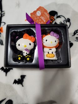Hello Kitty Salt & Pepper Set