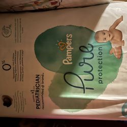 Pampers pure protection 