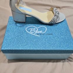 LOWER PRICE ! NEW ! Blue By Betsy Johnson. Silver Mel Wedding Shoes