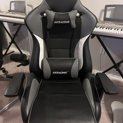 AKRacing Masters Series Pro Gaming Chair - Black/Gray/White