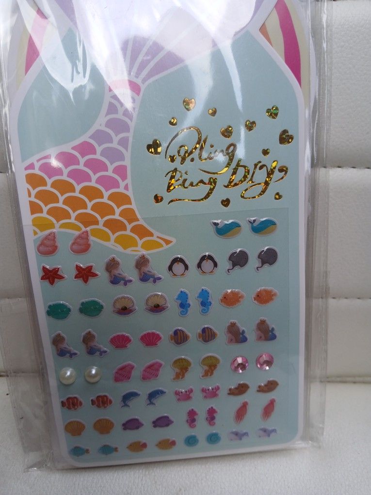 Ear Stickers 
