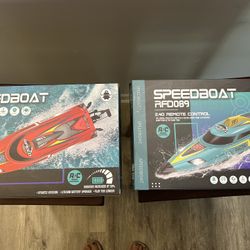 2 Super Fast Speed Boats Remote Controlled