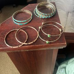Custom jewelry bracelets