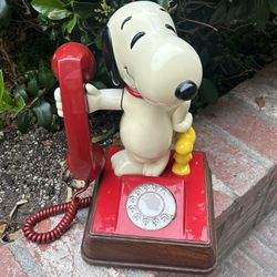 Vintage Snoopy Dial Phone