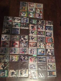 58 NFL CARDS!!! Estimated Value: $522.40