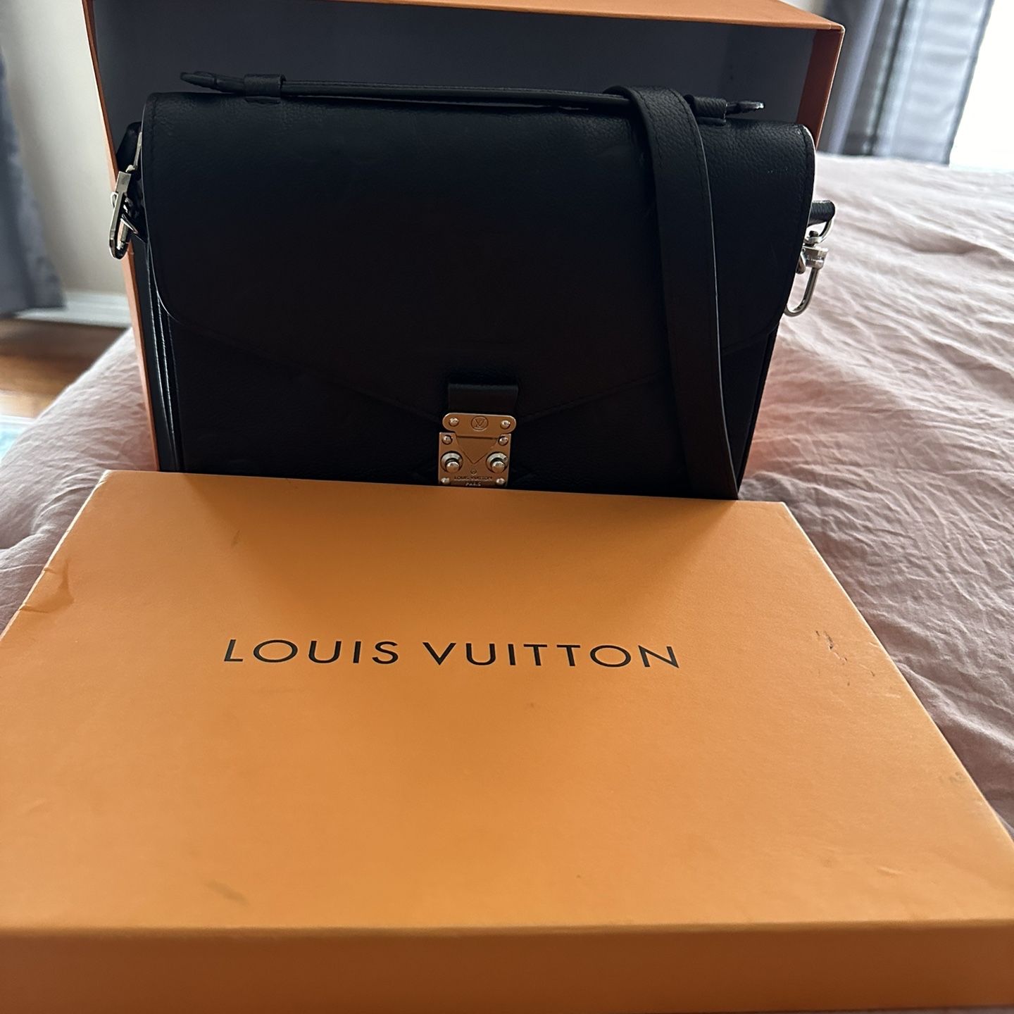 Black Louis Vuitton Purse