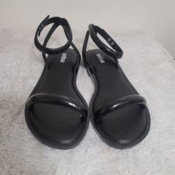Melissa (Sandals)