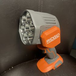 RIDGID 18V Cordless LED Spotlight (Tool Only)