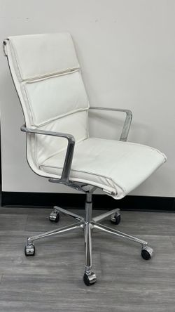 New Soft Pad Office Chair in White