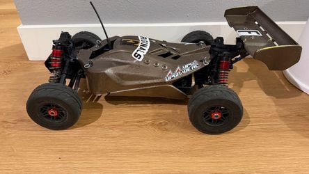 Arrma typhon 6s 1/8 hits 100 mph it’s a beast