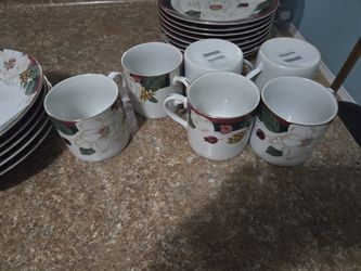 Magnolia Plates