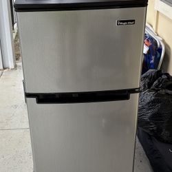 Mini Freezer/fridge