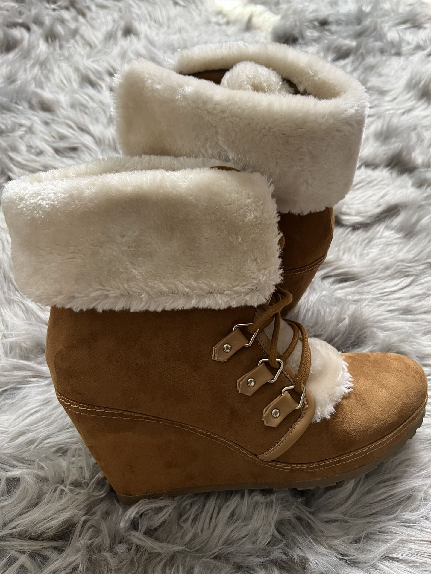 Size 8 Wedge Boots