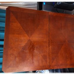 Dining Table With Extendable Leaf